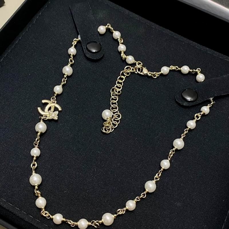 Chanel necklace 1lyx120